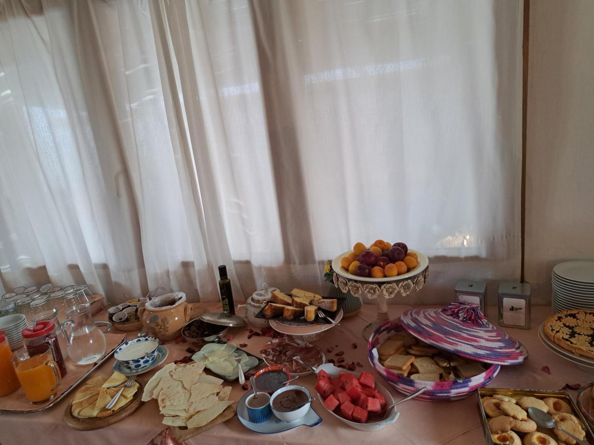 Locanda Tipica Sa Corte Oliena Phòng bức ảnh