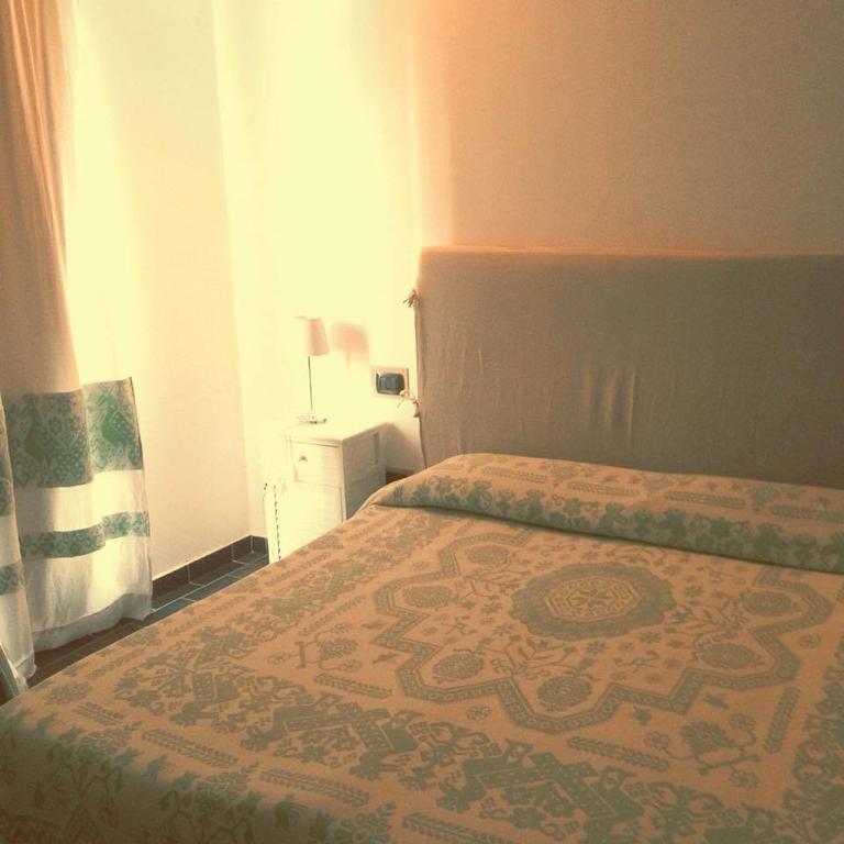 Locanda Tipica Sa Corte Oliena Ngoại thất bức ảnh